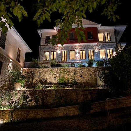 Arktos Hotel Ioannina Bagian luar foto