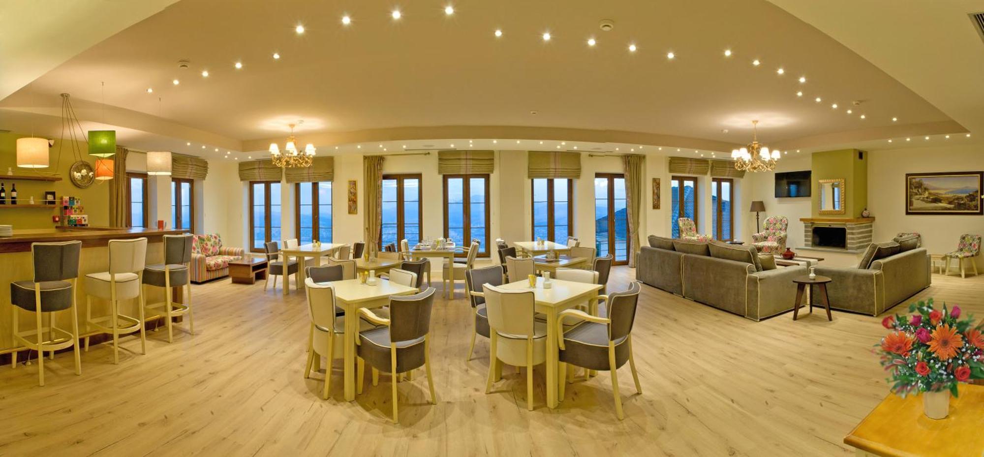 Arktos Hotel Ioannina Bagian luar foto