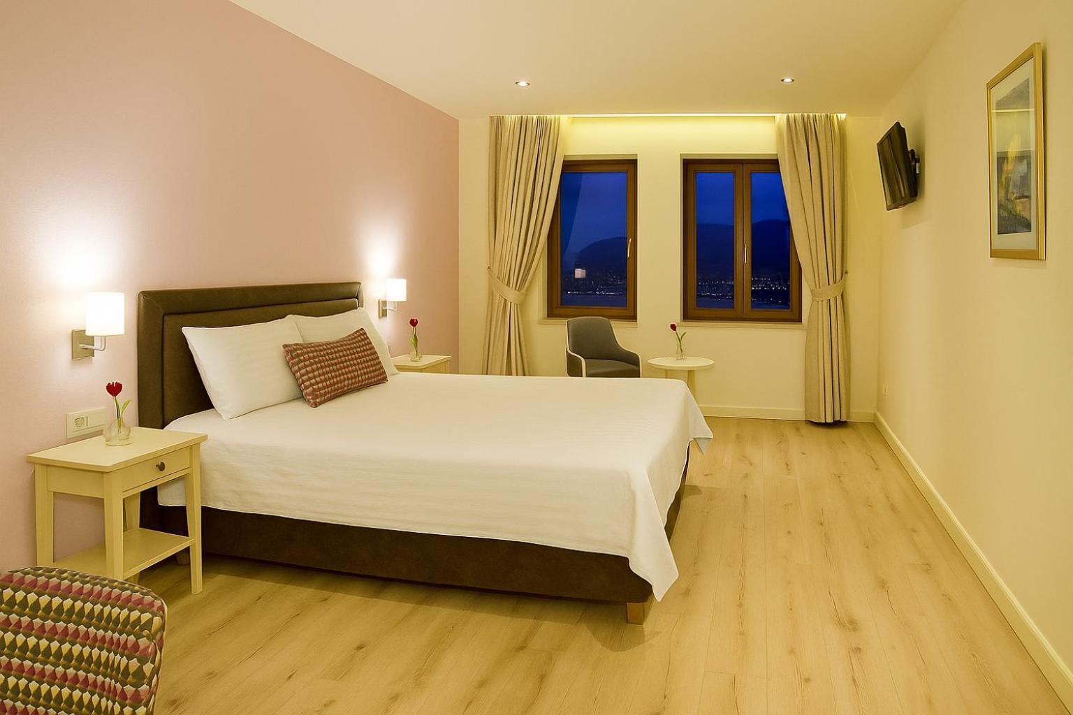 Arktos Hotel Ioannina Bagian luar foto