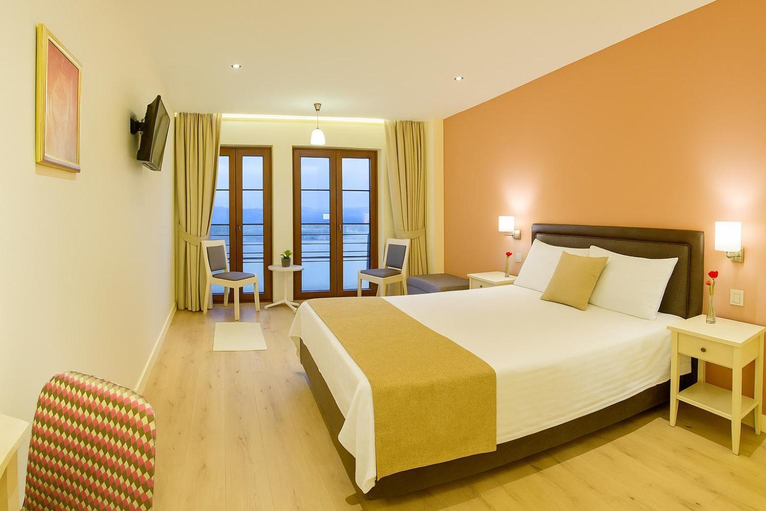 Arktos Hotel Ioannina Bagian luar foto
