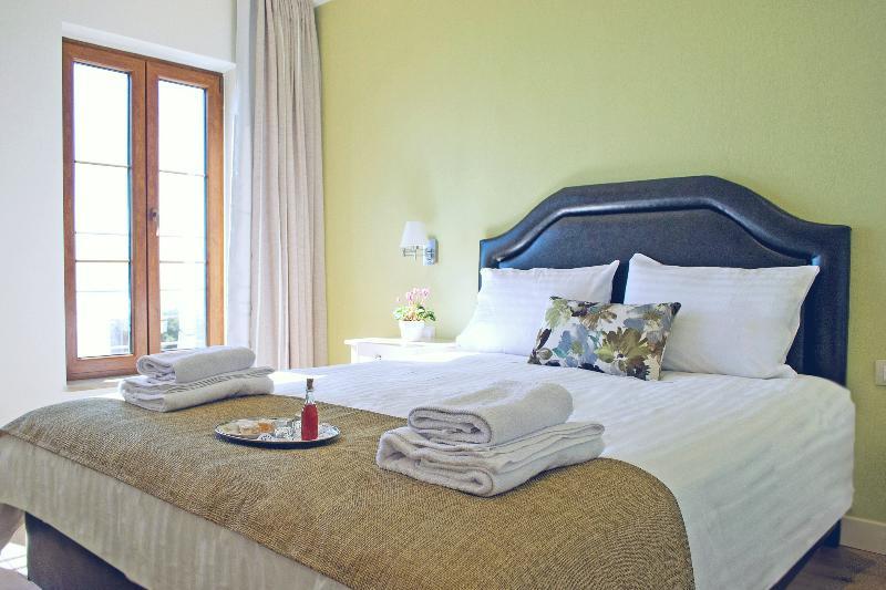 Arktos Hotel Ioannina Bagian luar foto